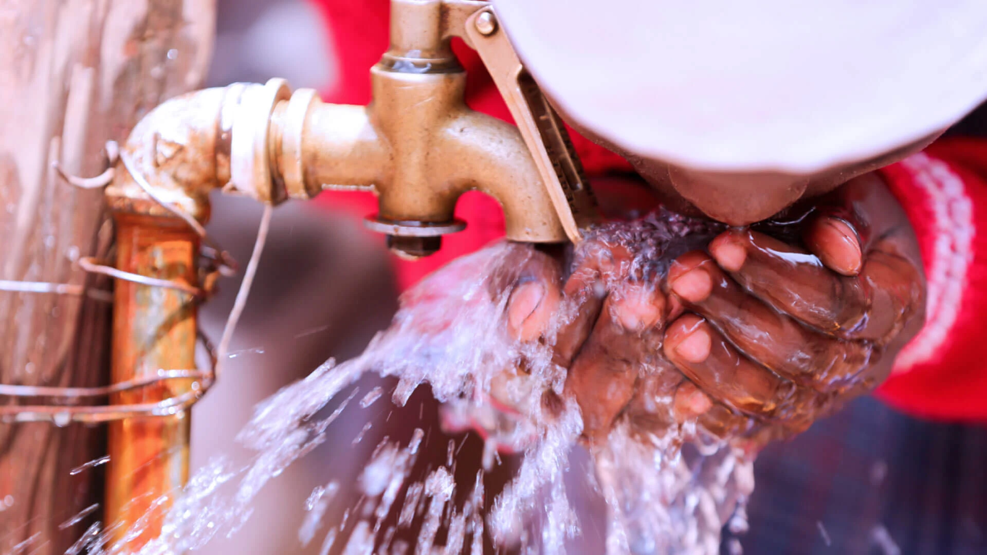 7 Ways Clean Water Fights Poverty
